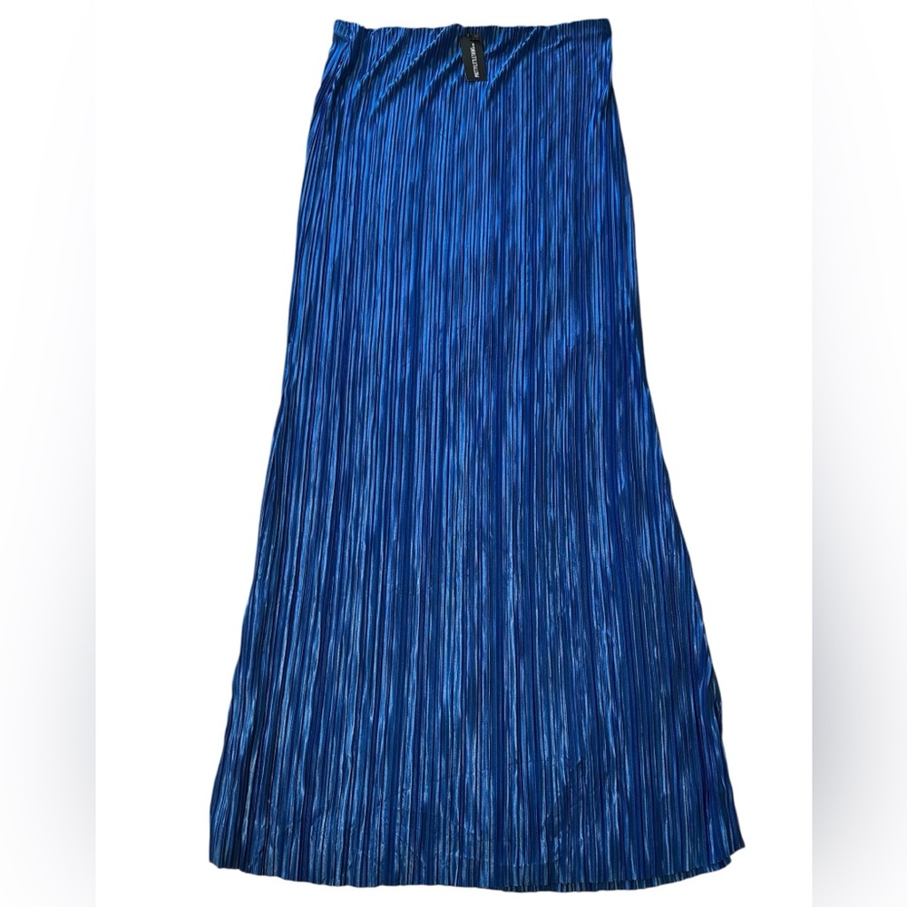 Pretty Little Thing Plus Size Bright Blue Plisse Maxi Skirt US 18, 14